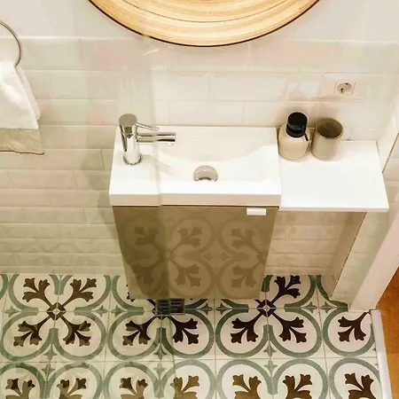 Bright - Location - Old Town + Netflix *