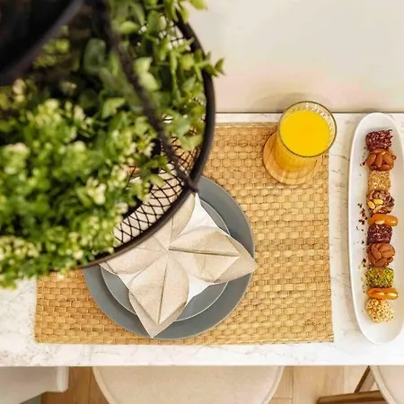 Bright - Location - Old Town + Netflix *