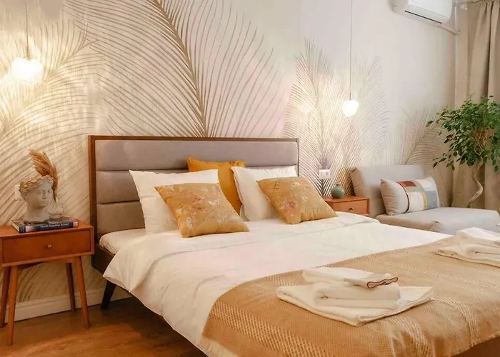 Bright - Location - Old Town + Netflix Apartman