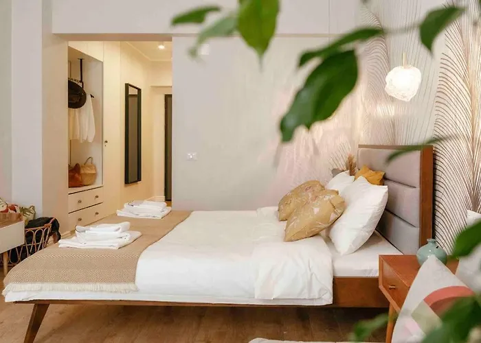 Bright - Location - Old Town + Netflix * Bucharest