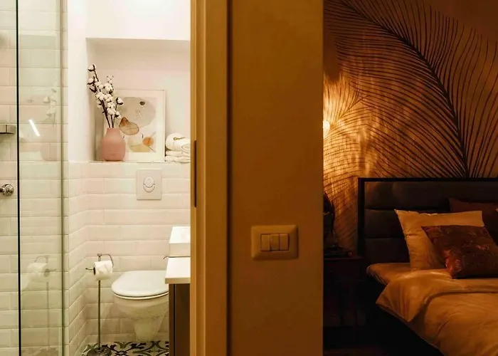 Bright - Location - Old Town + Netflix Apartman