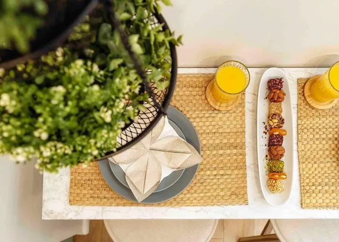 Bright - Location - Old Town + Netflix *