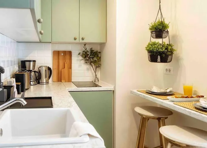 Apartment Bright - Location - Old Town + Netflix Bucharest