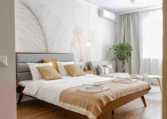 Bright - Location - Old Town + Netflix